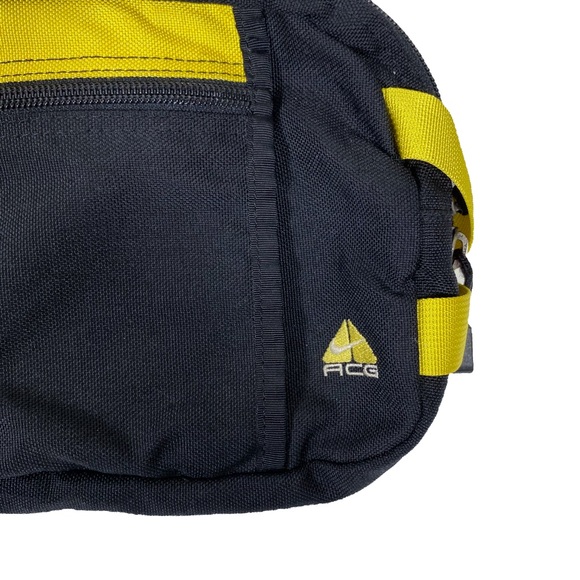 Vintage Nike ACG Waist Pack Large Fanny Bag Crossbody Wallet Strap Black Yellow - Picture 2 of 6